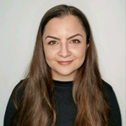 Headshot image of Desislava Bowler